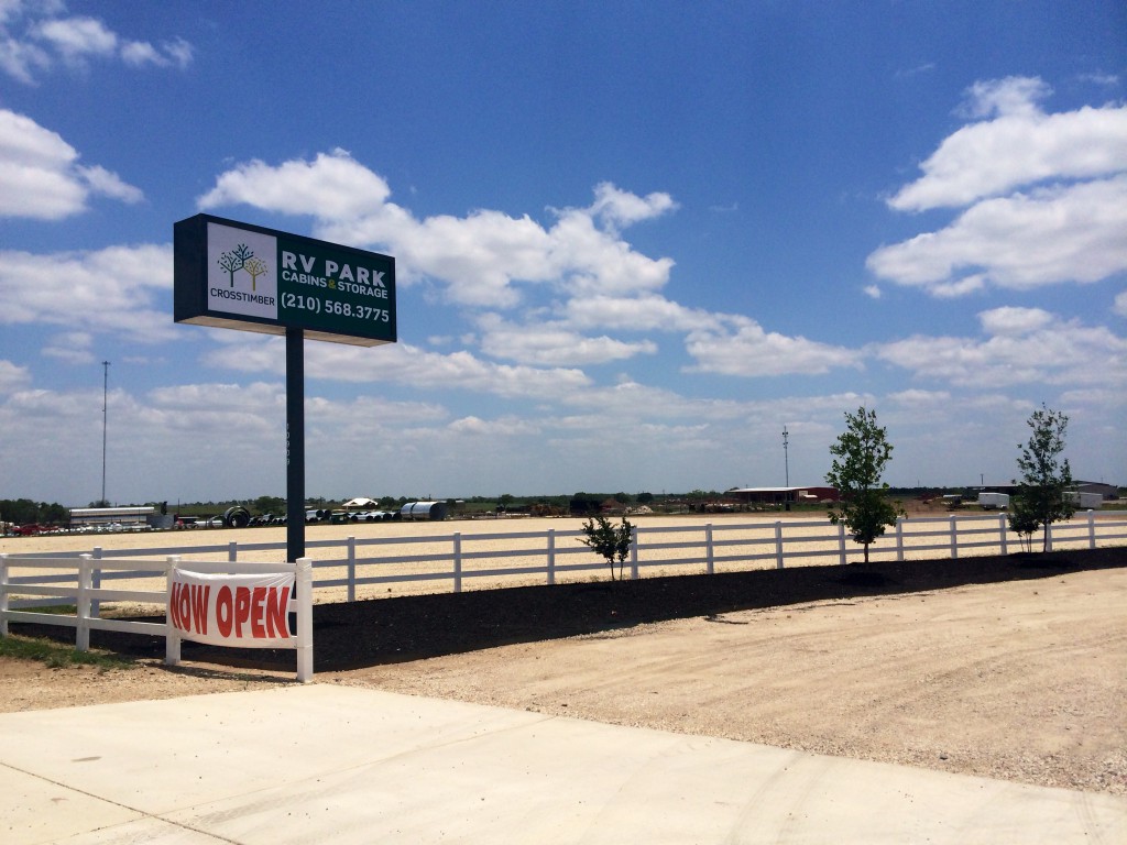 Entrance RV Park Pleasanton Texas